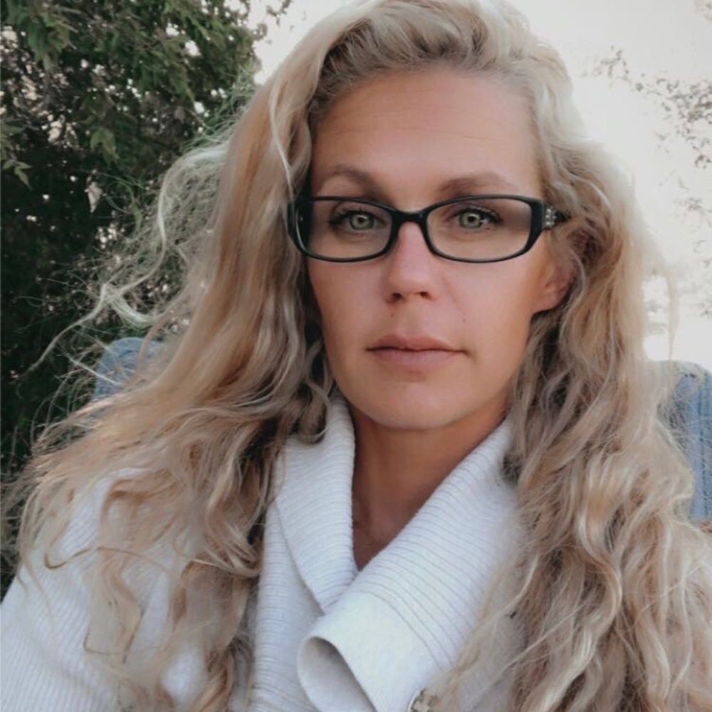 Meet your Posher, Jade